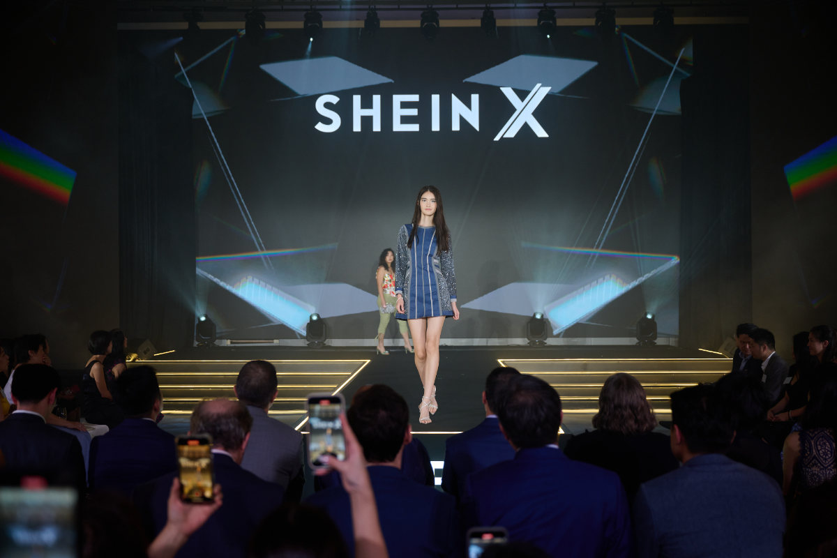 Neue Studie berechnet CO₂-Bilanz des Shein-Stores in Paris