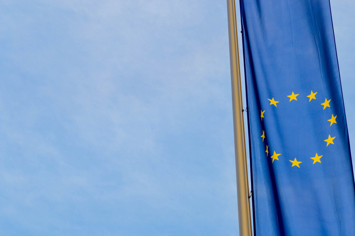 Verbände fordern praktikable Umsetzung des EU-Omnibus-Pakets