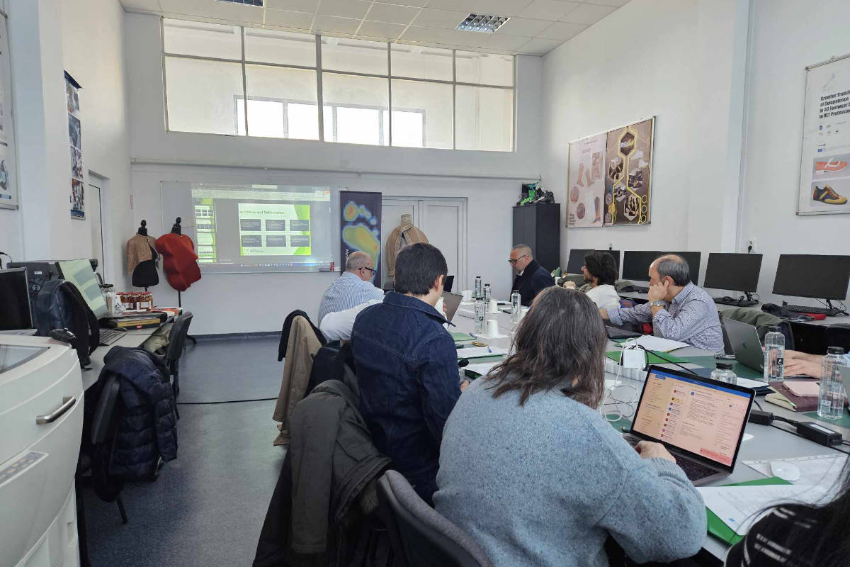 Lederwaren-Ausbildung: „Learning by Doing“