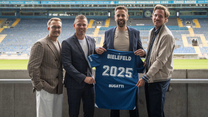 vl_Yannis Börner (bugatti Marketing&Sponsoring), Markus Brinkmann (bugatti CEO), Nico Luft (Direktor Vertrieb DSC Arminia Bielefeld), Julius Brinkmann (bugatti CEO)_Credit Arminia Bielefeld