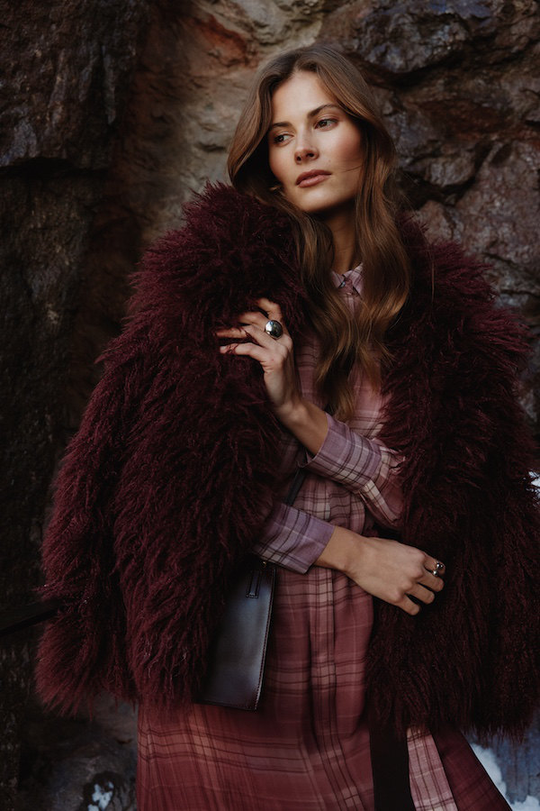 1863byETERNA_HW26_6464_96_DK60_V2