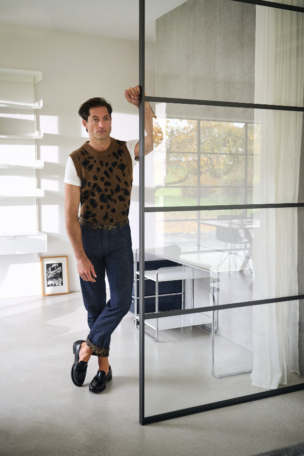 ALBERTO_AW26_MOTIF_17D_1699_BILL_ROAR_DENIM_CMYK_210X297_RGB