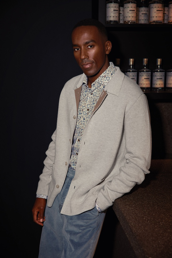 ETERNA_HW26_1579_23_VS17+389_01_HIKE_V2