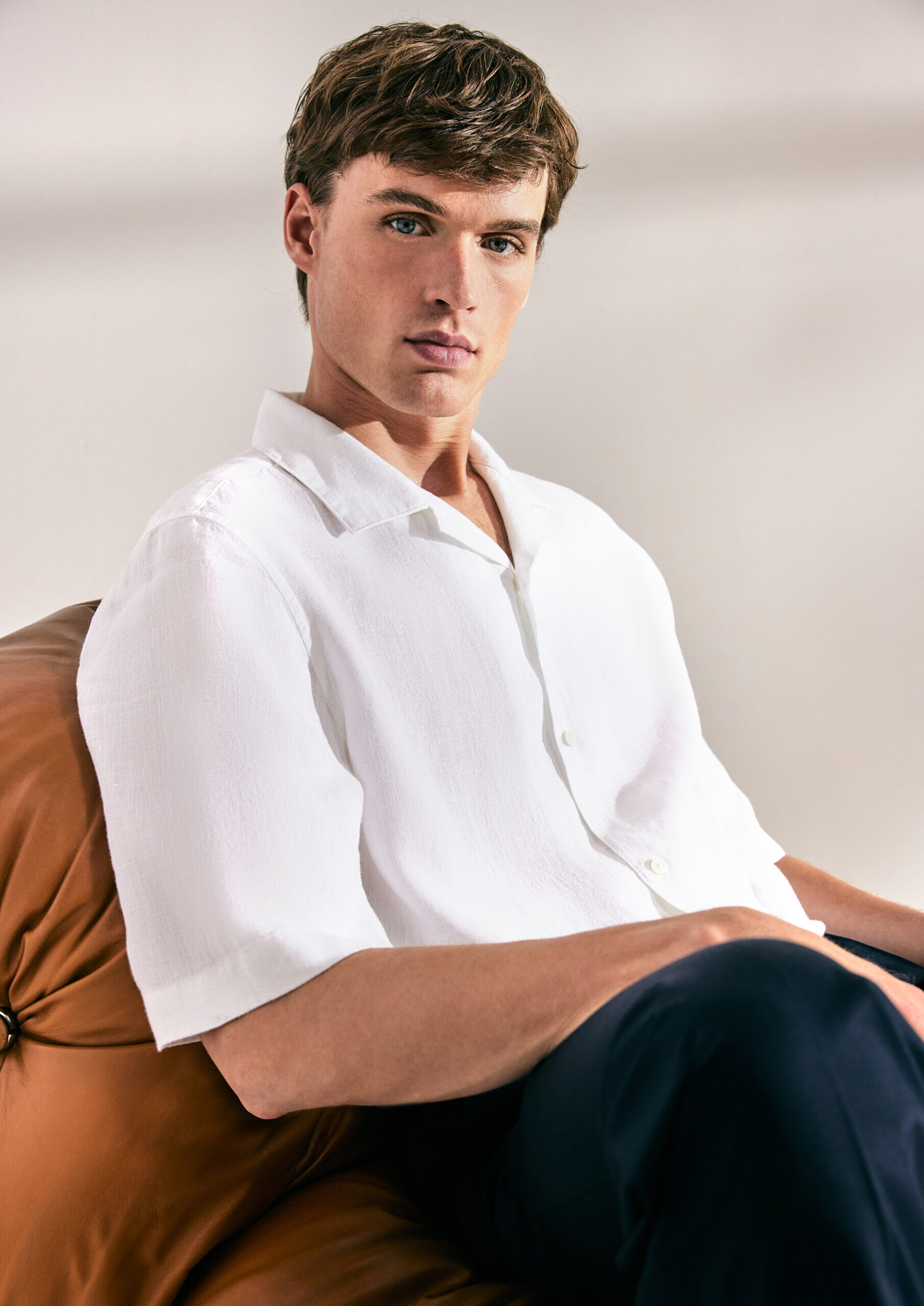 Galerie 1 E_Campaign_261_Men_04